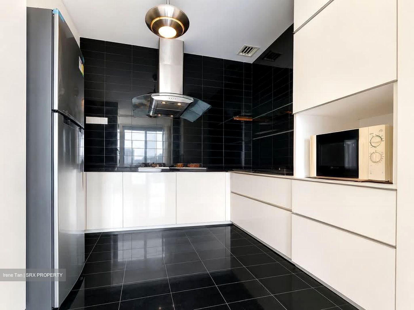 Studio 3 (D10), Apartment #593383231